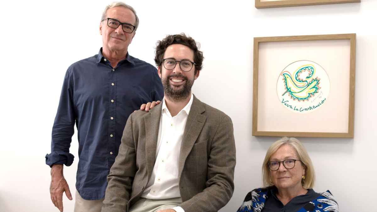 Familia Pérez al frente de la academia líder en oposiciones en España que factura 38 millones al año