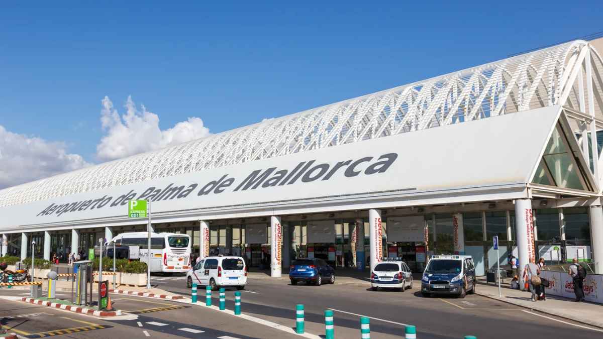 Jet2 ofrece 60 empleos en el Aeropuerto de Palma con sueldos de más de 20.000 euros