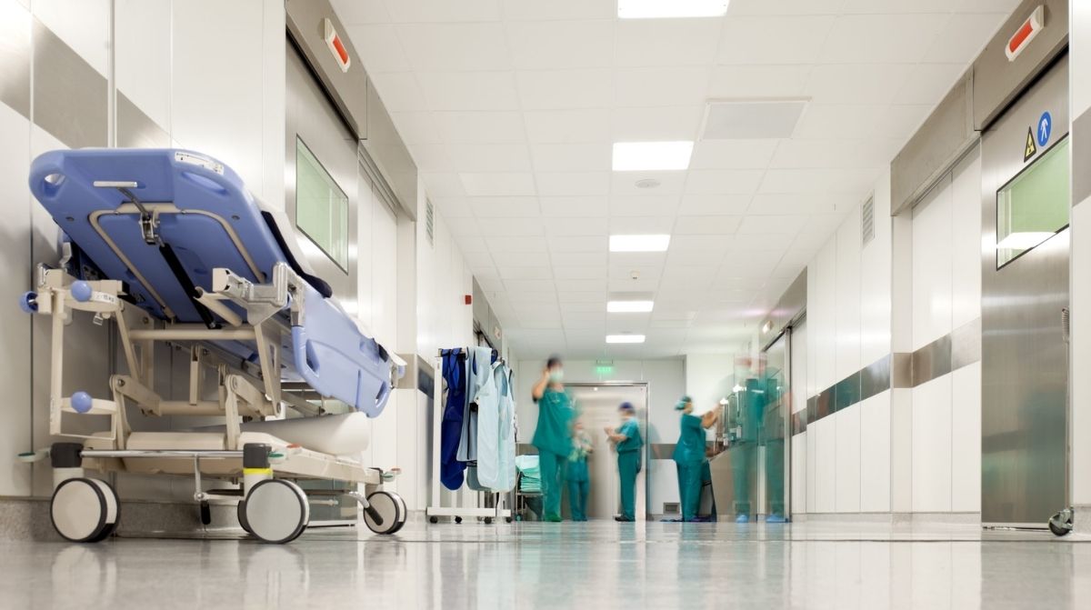 Supremo prohíbe a empresas exigir certificados médicos extra en sanidad privada
