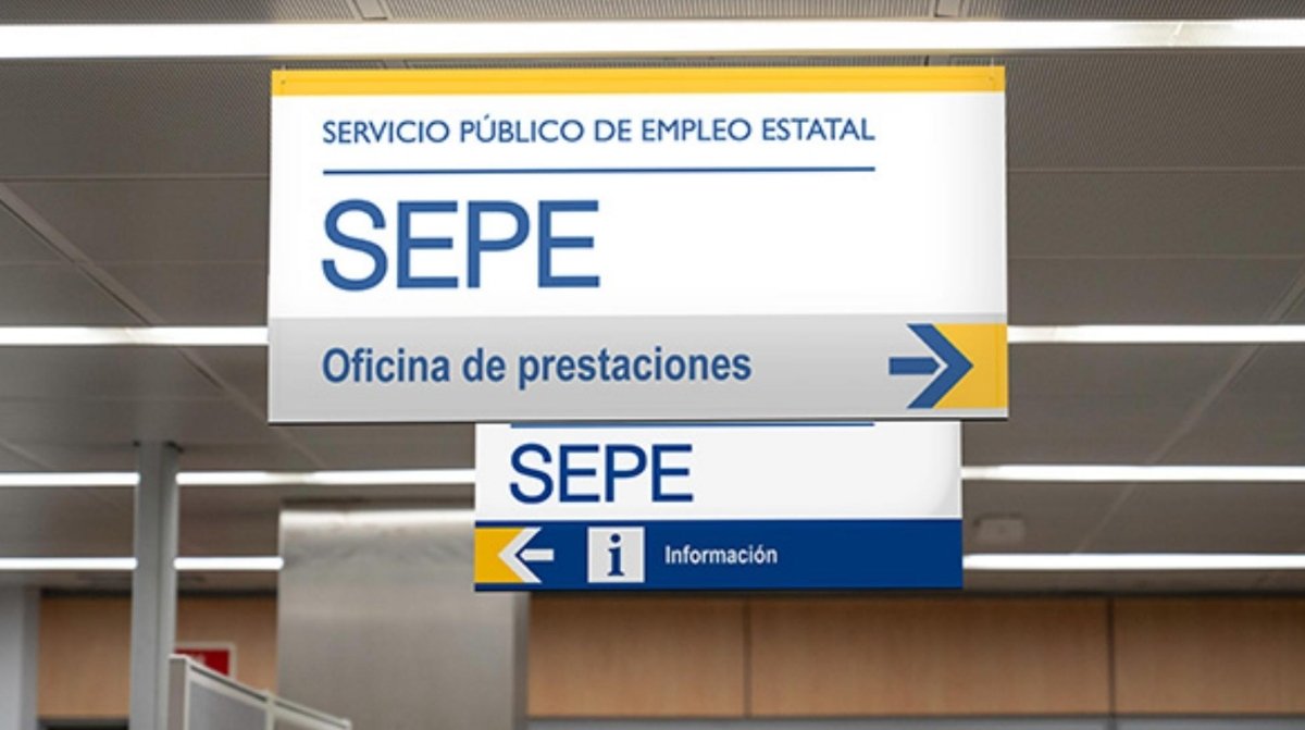 Oficina del SEPE donde se gestionan ayudas y subsidios para mayores de 52 años tras recibir una herencia