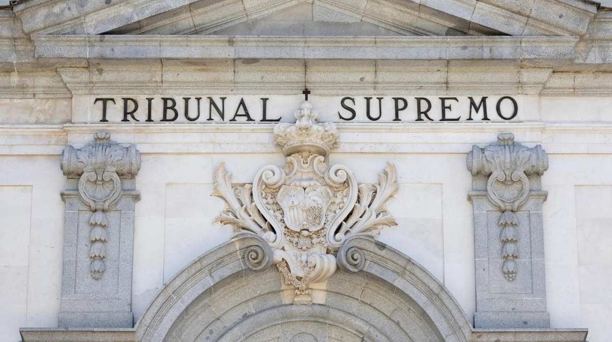 Tribunal Supremo sentencia indemnización por horas extra no pagadas a trabajador en Santander