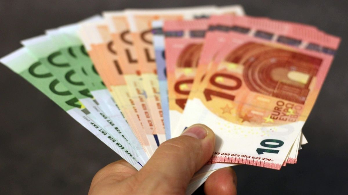 finiquito despido viernes pago salario fin de semana euros