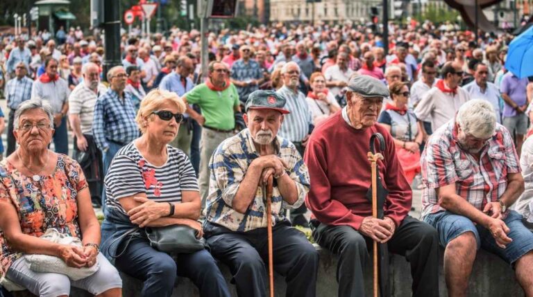 Jubilados que podrán compatibilizar una pensión de 1.500 euros con un trabajo gracias a la jubilación flexible
