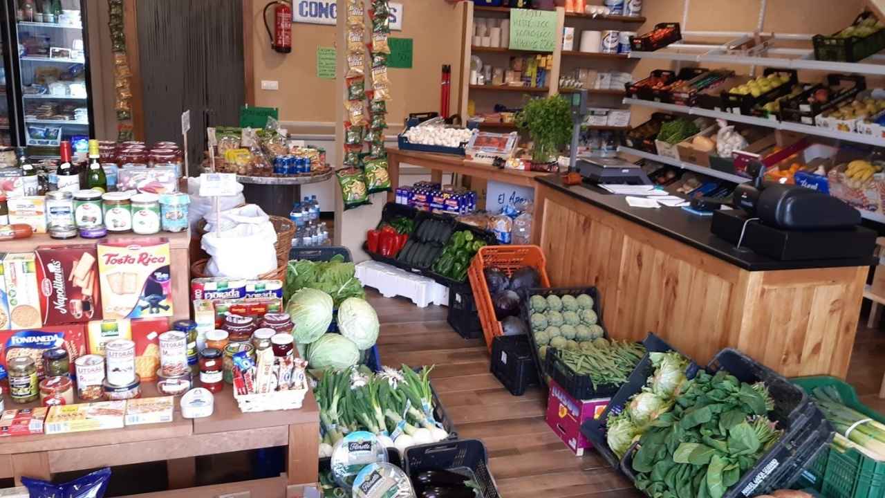 Pequeño comercio de alimentación relacionado con las ayudas de hasta 20.000 euros para autónomos