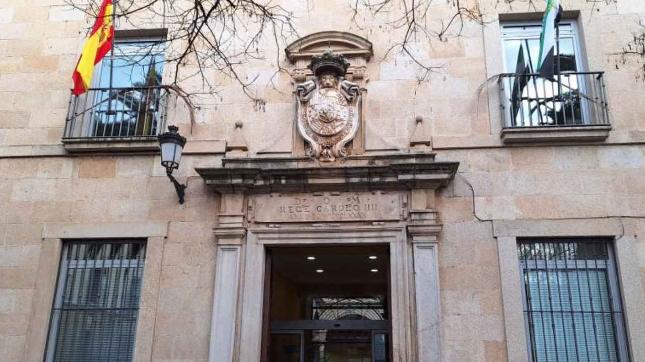 Fachada del Tribunal Superior de Justicia de Extremadura