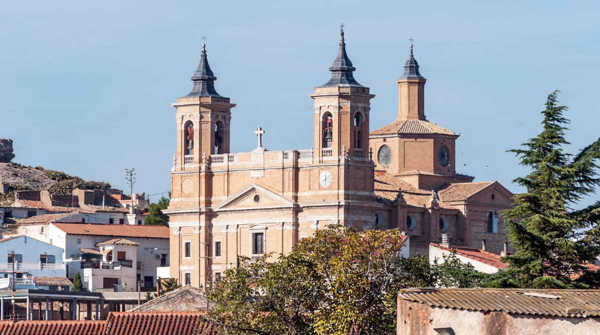 Vista de Utebo, Zaragoza, con la iglesia de Nuestra Señora de la Asunción