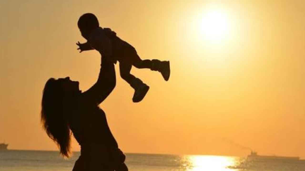 El TSJ confirma 30.000 euros para una trabajadora despedida tras pedir conciliar para cuidar a su hijo