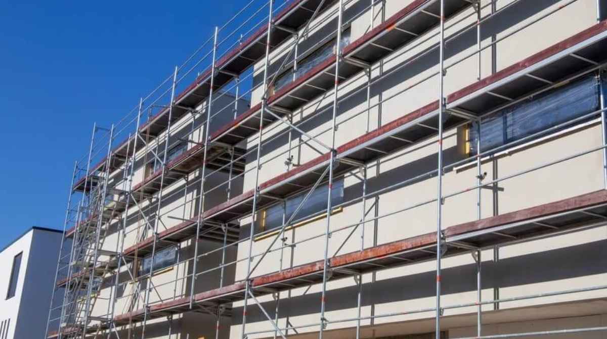 Castilla-La Mancha aprueba 50 millones en ayudas para rehabilitar viviendas con límites según la obra