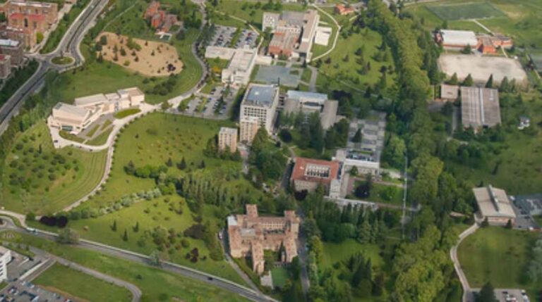 Campus universitario de Navarra para las becas universitarias del curso 2026-2027