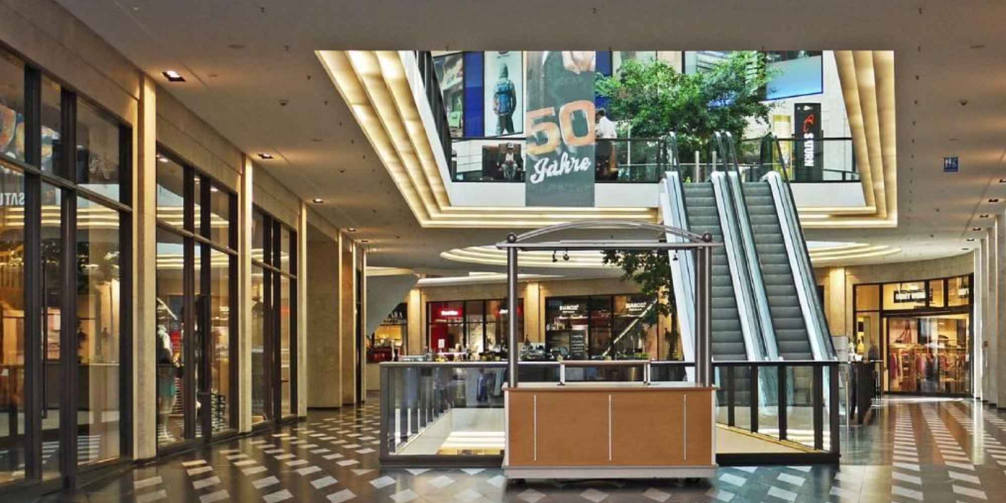 Randstad busca 100 personas en Madrid para trabajar en Halloween, Black Friday y Navidad: hasta 11 euros brutos por hora