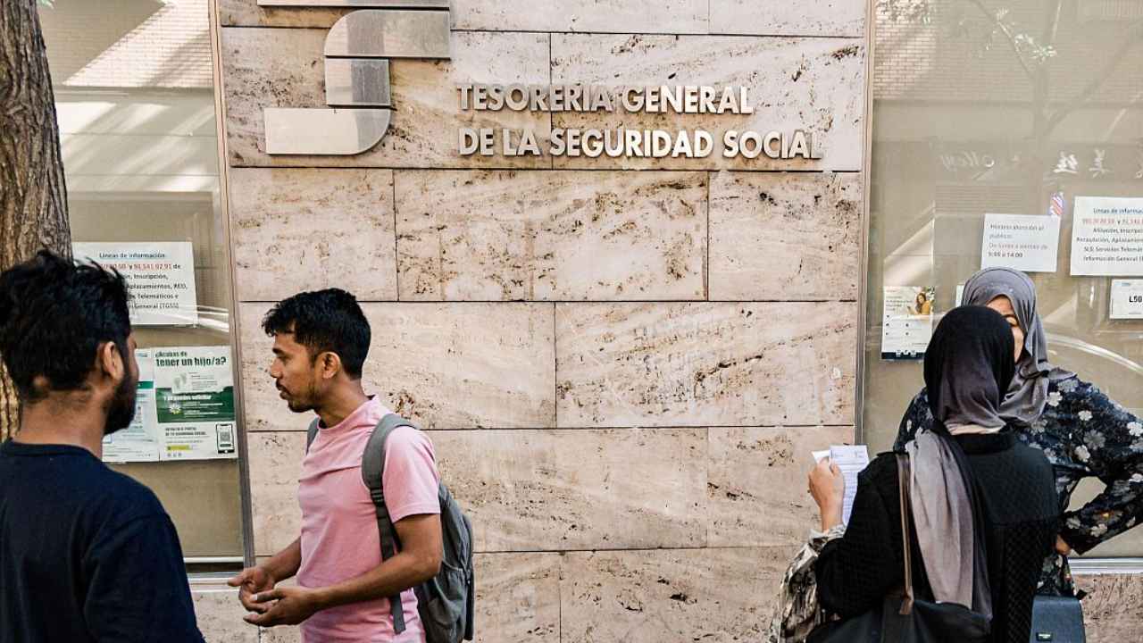 La Seguridad Social gana casi 740.000 afiliados en un año, pero el 74% del aumento no son españoles