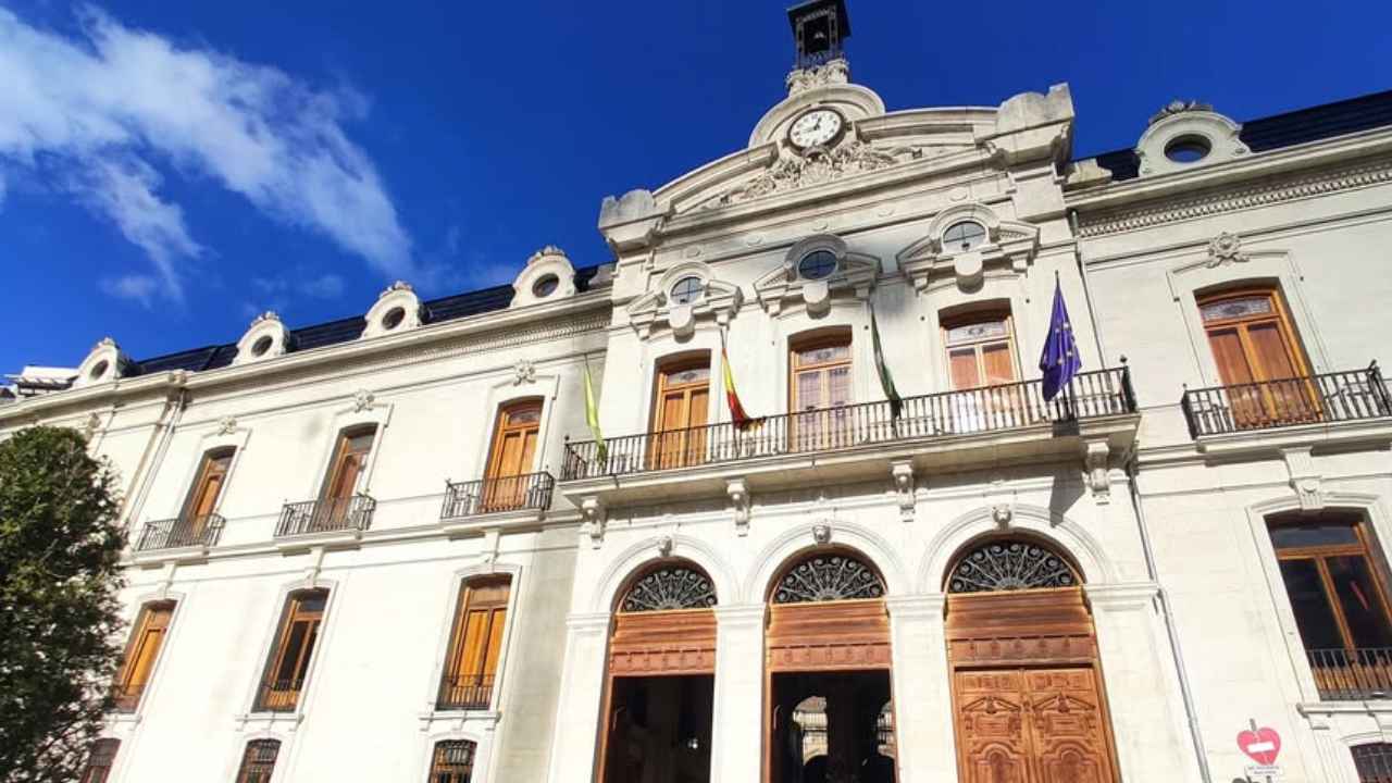 Fachada del Palacio Provincial de la Diputación de Jaén, organismo que convoca cuatro plazas de funcionario con titulación de ESO.