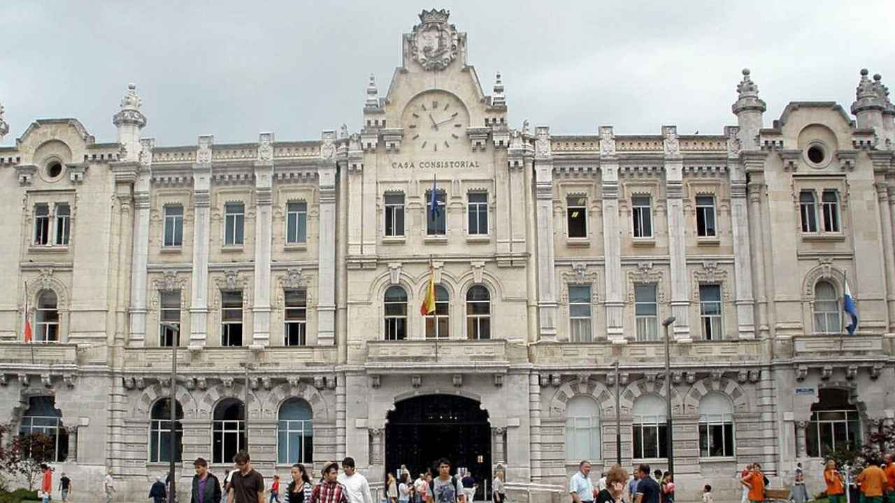Santander aprueba ayudas de hasta 5.000 euros para emprender y aumenta un 9,5% el presupuesto del programa