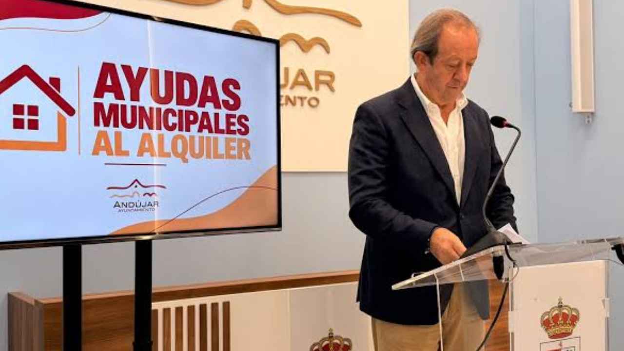 Presentación de las ayudas municipales al alquiler de Andújar para 2026, que permiten subvencionar hasta el 50% de la renta.