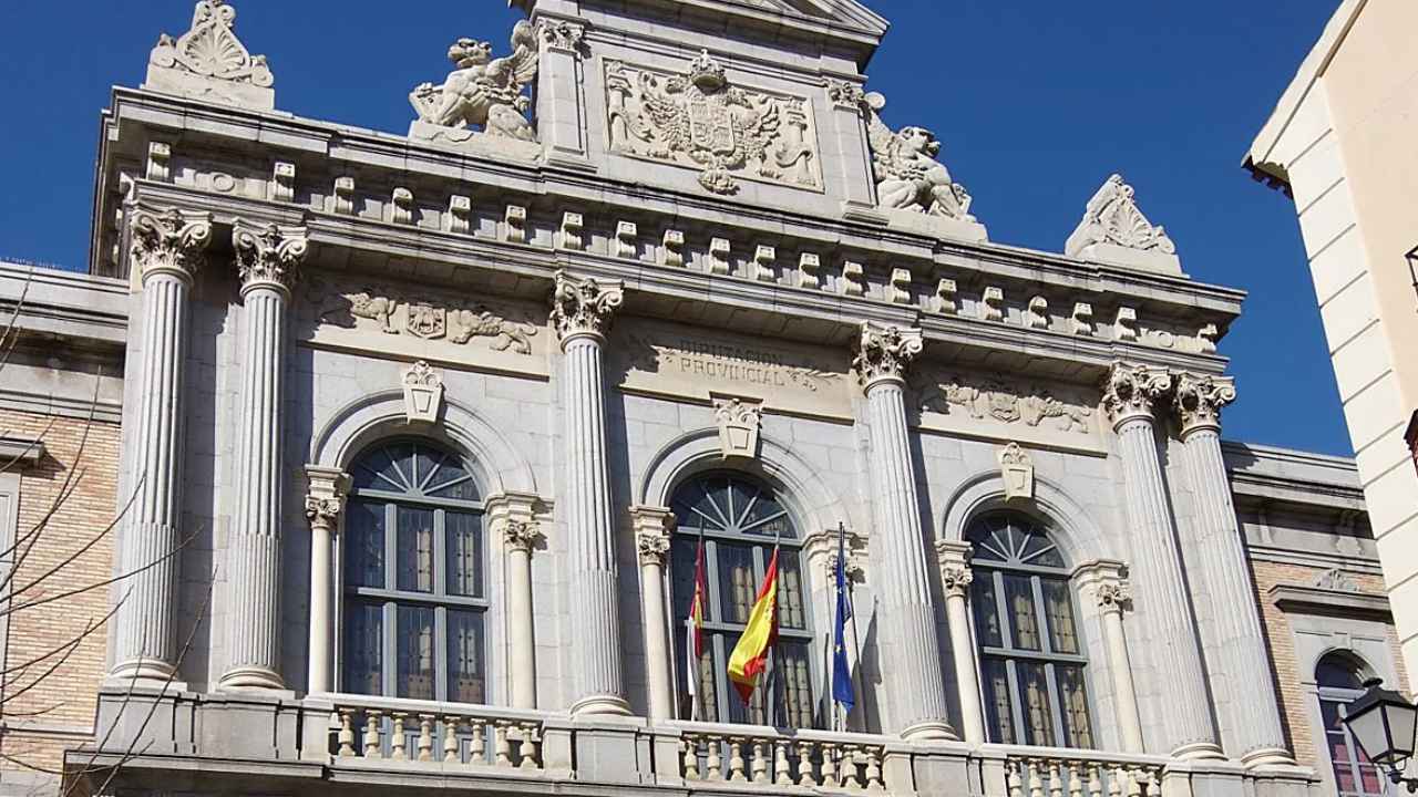 Fachada de la Diputación Provincial de Toledo, que convoca cuatro plazas de auxiliar administrativo con el título de ESO.