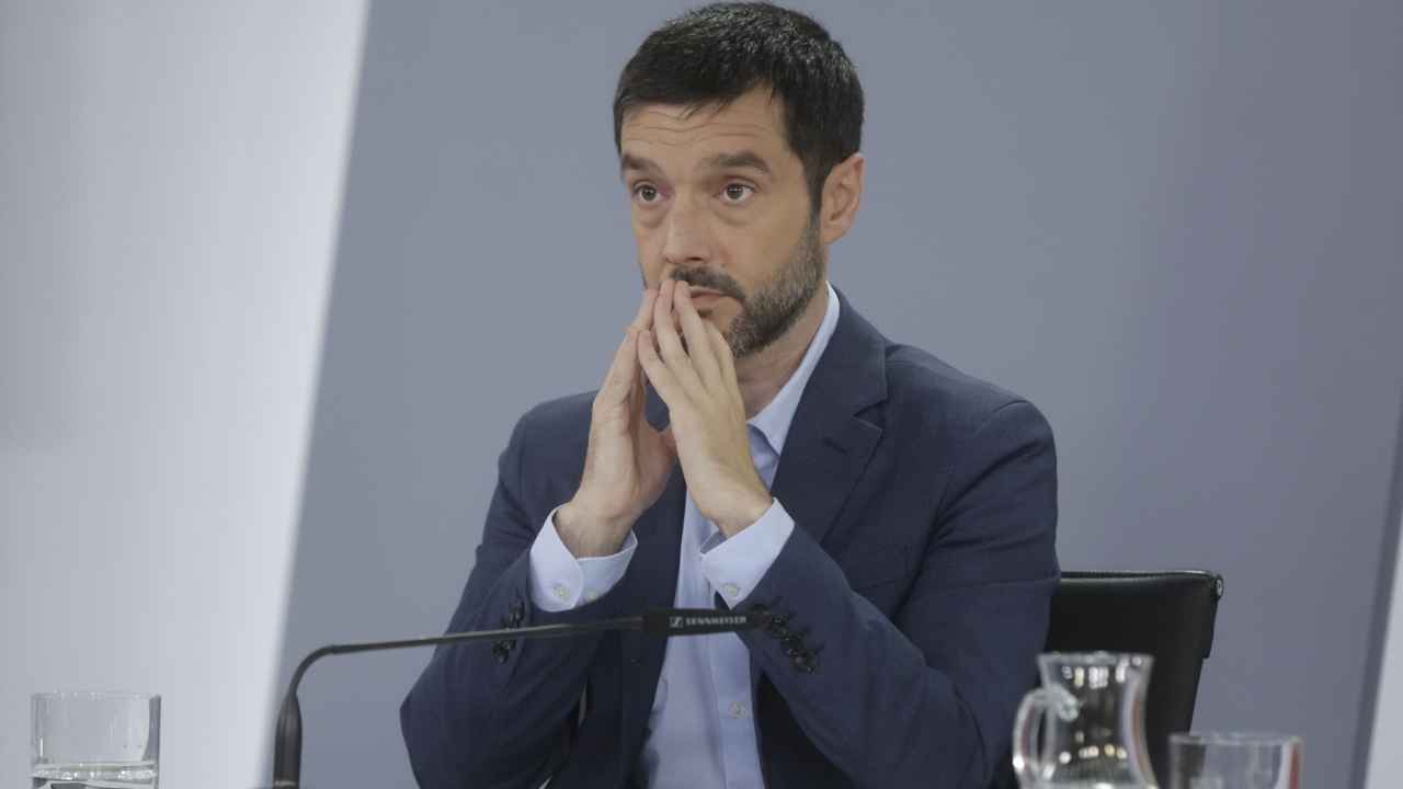 Representante del Ministerio de Consumo durante una comparecencia institucional sobre asuntos de consumo en España.